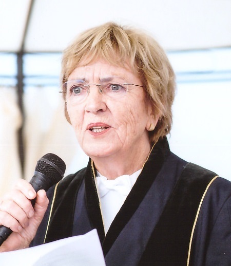 Trouwambtenaar Corrie Bindels